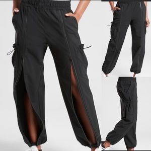 Athleta black Stay fly pants front zip M C3